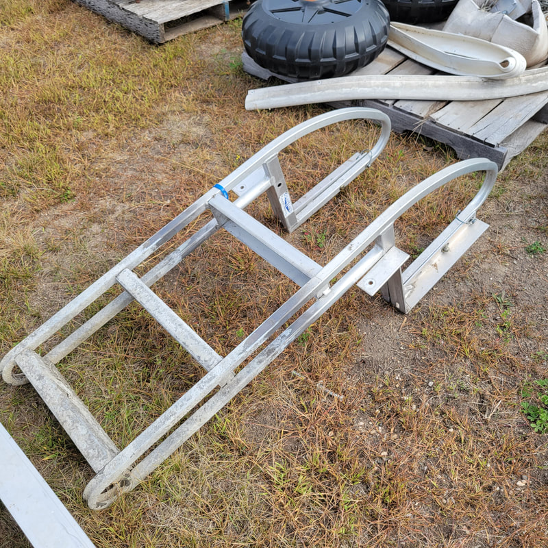 $150 - Old Style ShoreMaster 3 Step Ladder. TR#5351111